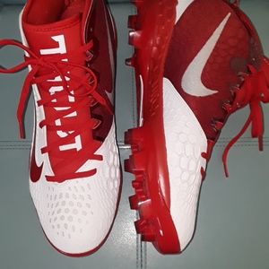 The Nike Force Trout 5 Pro